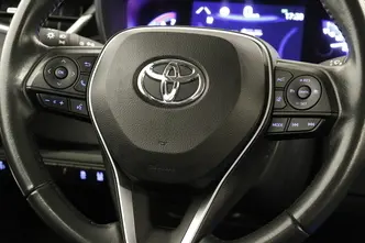 Toyota Corolla, 1.8, 72 kW, hybrid, automatic, front-wheel drive