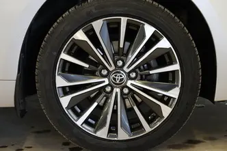 Toyota Corolla, 1.8, 72 kW, hybrid, automatic, front-wheel drive