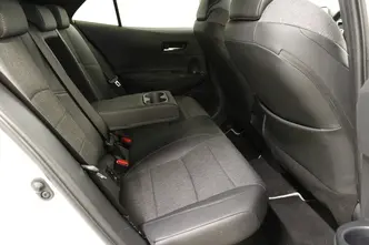 Toyota Corolla, 1.8, 72 kW, hybrid, automatic, front-wheel drive
