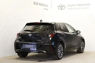 Toyota Corolla, 1.8, 72 kW, hybrid, automatic, front-wheel drive