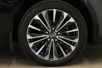 Toyota Corolla, 1.8, 72 kW, hybrid, automatic, front-wheel drive