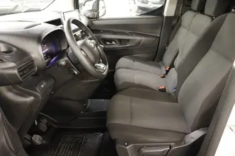 Toyota Proace City, 1.2, 81 kW, petrol, manual, front-wheel drive