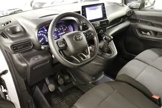 Toyota Proace City, 1.2, 81 kW, petrol, manual, front-wheel drive