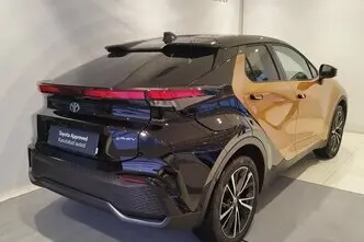 Toyota C-HR, 2.0, 111 kW, подключаемый гибрид, автомат, передний привод