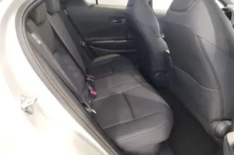 Toyota C-HR, 2.0, 111 kW, подключаемый гибрид, автомат, передний привод