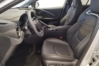 Toyota C-HR, 2.0, 111 kW, подключаемый гибрид, автомат, передний привод