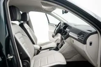 Volkswagen Tiguan, 2.0, 132 kW, bensiin, automaat, nelikvedu