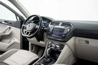 Volkswagen Tiguan, 2.0, 132 kW, bensiin, automaat, nelikvedu