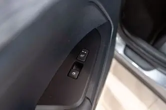 Kia Sportage, 1.6, 132 kW, hübriid, automaat, esivedu