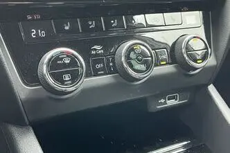 Škoda Octavia, 1.6, 85 kW, diisel, automaat, esivedu