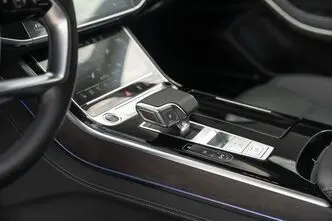 Audi A8, 3.0, 340 kW, plug-in hybrid, automatic, four-wheel drive
