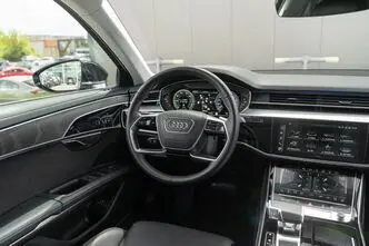 Audi A8, 3.0, 340 kW, plug-in hybrid, automatic, four-wheel drive