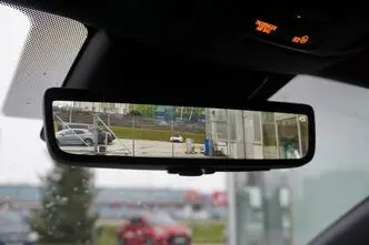 Toyota C-HR, 2.0, 111 kW, pistikhübriid, automaat, esivedu