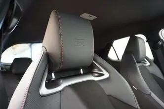 Toyota C-HR, 2.0, 111 kW, pistikhübriid, automaat, esivedu