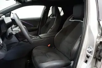 Toyota C-HR, 2.0, 111 kW, pistikhübriid, automaat, esivedu