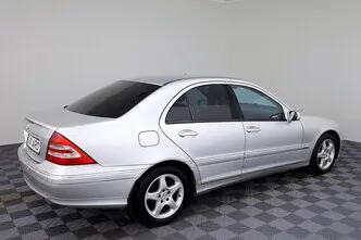 Mercedes-Benz C 180, 1.8, 142 kW, bensiin, automaat, tagavedu