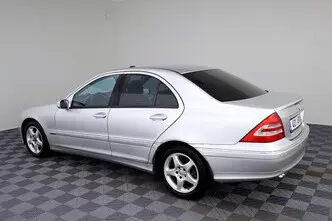 Mercedes-Benz C 180, 1.8, 142 kW, bensiin, automaat, tagavedu