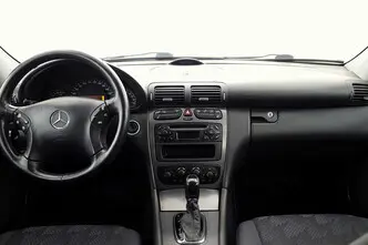 Mercedes-Benz C 180, 1.8, 142 kW, bensiin, automaat, tagavedu