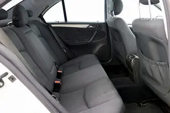 Mercedes-Benz C 180, 1.8, 142 kW, bensiin, automaat, tagavedu