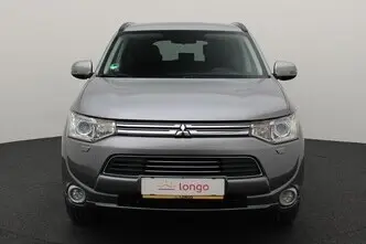 Mitsubishi Outlander, 2.0, 89 kW, plug-in hybrid, automatic, four-wheel drive