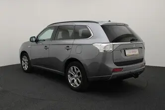 Mitsubishi Outlander, 2.0, 89 kW, plug-in hybrid, automatic, four-wheel drive