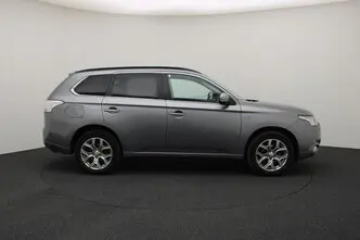 Mitsubishi Outlander, 2.0, 89 kW, plug-in hybrid, automatic, four-wheel drive