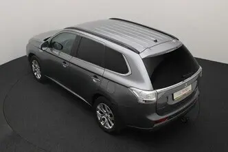 Mitsubishi Outlander, 2.0, 89 kW, plug-in hybrid, automatic, four-wheel drive