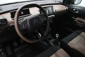 Citroën C4 Cactus, 1.6, 73 kW, diesel, manual, front-wheel drive