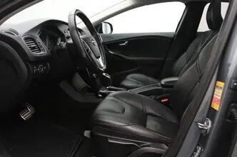 Volvo V40 Cross Country, 1.5, 112 kW, petrol, automatic, front-wheel drive
