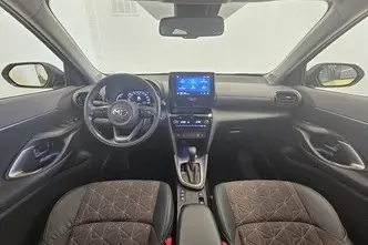 Toyota Yaris Cross, 1.5, 68 kW, гибрид, автомат, передний привод