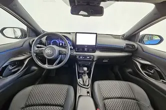 Toyota Yaris, 1.5, 68 kW, hybrid, automatic, front-wheel drive