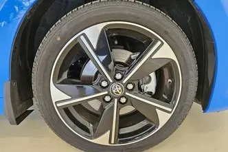 Toyota Yaris, 1.5, 68 kW, hybrid, automatic, front-wheel drive