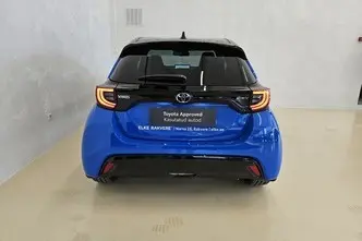 Toyota Yaris, 1.5, 68 kW, hybrid, automatic, front-wheel drive