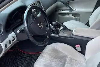 Lexus IS 220, 2.2, 130 kW, diesel, manual, rear-wheel drive