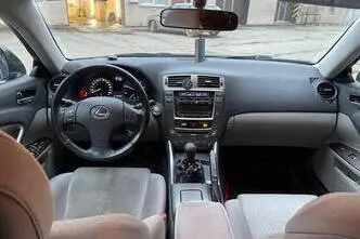 Lexus IS 220, 2.2, 130 kW, diesel, manual, rear-wheel drive