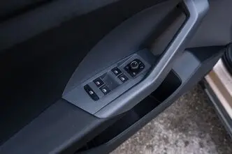 Volkswagen T-Cross, 1.0, 85 kW, bensiin, automaat, esivedu