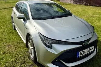 Toyota Corolla, 1.8, 72 kW, hybrid, automatic, front-wheel drive