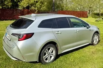 Toyota Corolla, 1.8, 72 kW, hybrid, automatic, front-wheel drive