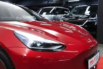 Tesla Model 3, 153 kW, elekter, automaat, nelikvedu