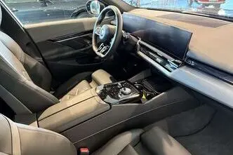 BMW 540, 3.0, 210 kW, hübriid, automaat, nelikvedu