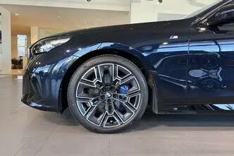 BMW 540, 3.0, 210 kW, hübriid, automaat, nelikvedu