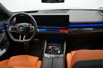 BMW M5, 4.4, 430 kW, hübriid, nelikvedu