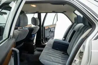 BMW 728, 2.8, 135 kW, bensiin, manuaal, tagavedu