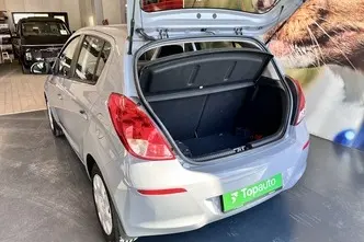 Hyundai i20, 1.4, 74 kW, bensiin, manuaal, esivedu