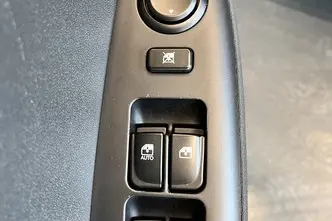 Hyundai i20, 1.4, 74 kW, bensiin, manuaal, esivedu