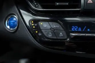 Toyota C-HR, 1.8, 90 kW, bensiin, automaat, esivedu