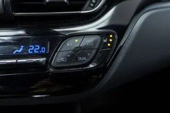 Toyota C-HR, 1.8, 90 kW, bensiin, automaat, esivedu