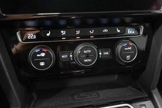 Volkswagen Passat, 1.4, 160 kW, подключаемый гибрид, автомат, передний привод