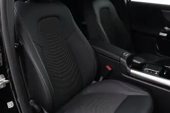 Mercedes-Benz GLA 250, 1.3, 118 kW, plug-in hybrid, automatic, front-wheel drive