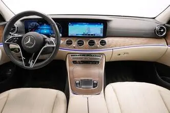Mercedes-Benz E 300, 2.0, 143 kW, pistikhübriid, automaat, nelikvedu